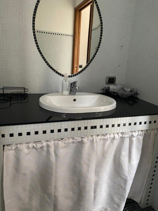 Tito'S Apartment 库尼奥 外观 照片