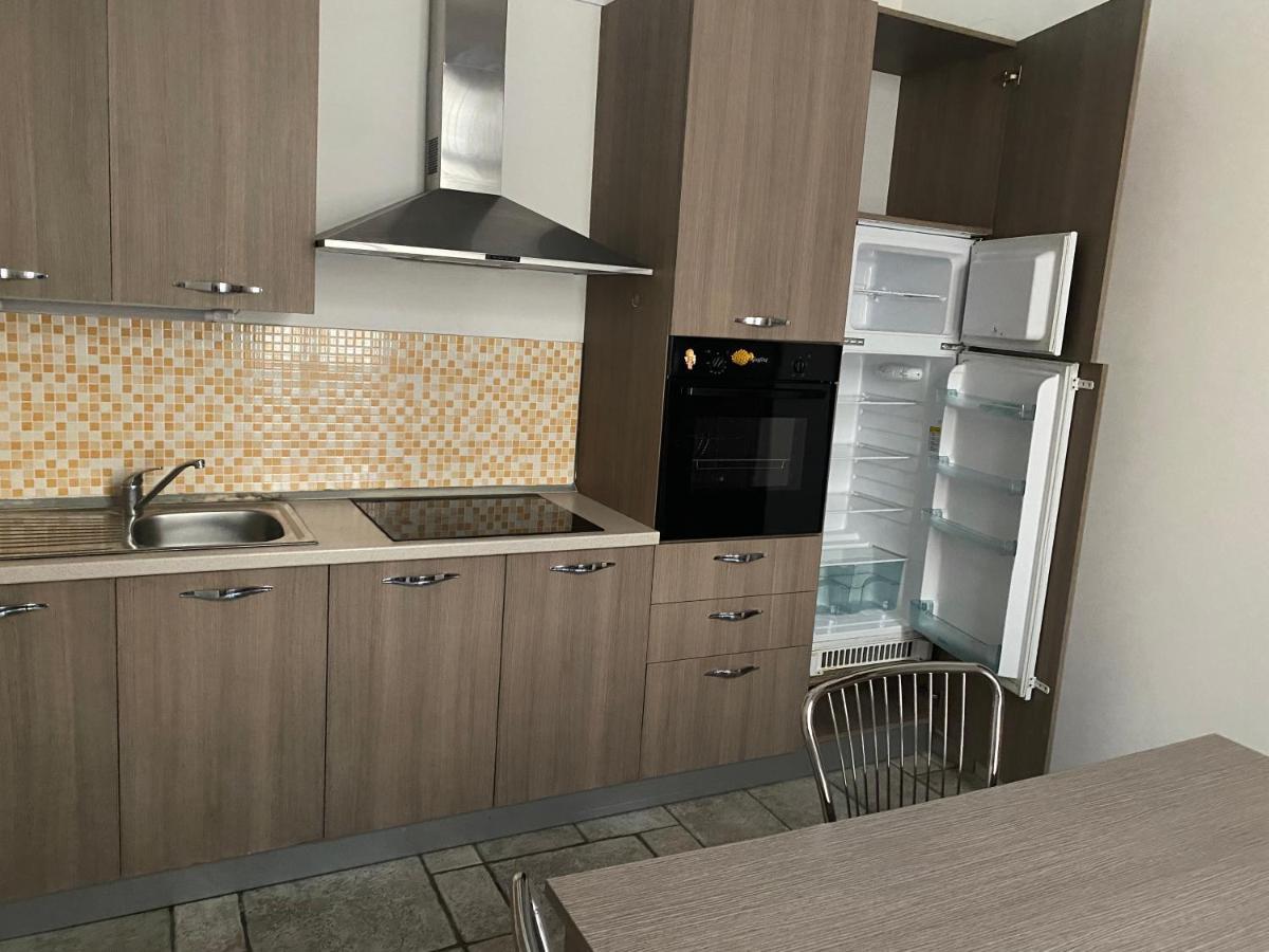 Tito'S Apartment 库尼奥 外观 照片